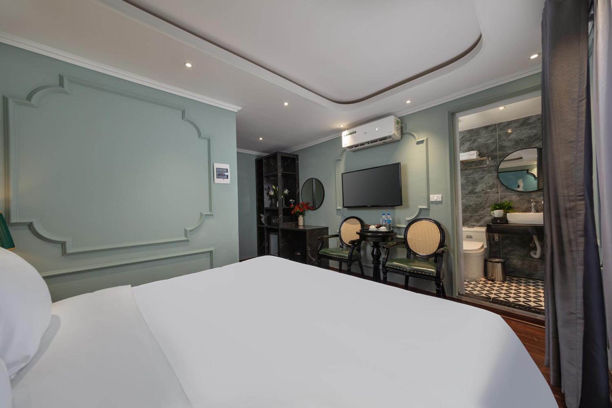 Madelise Grand Hotel Ханой Екстериор снимка