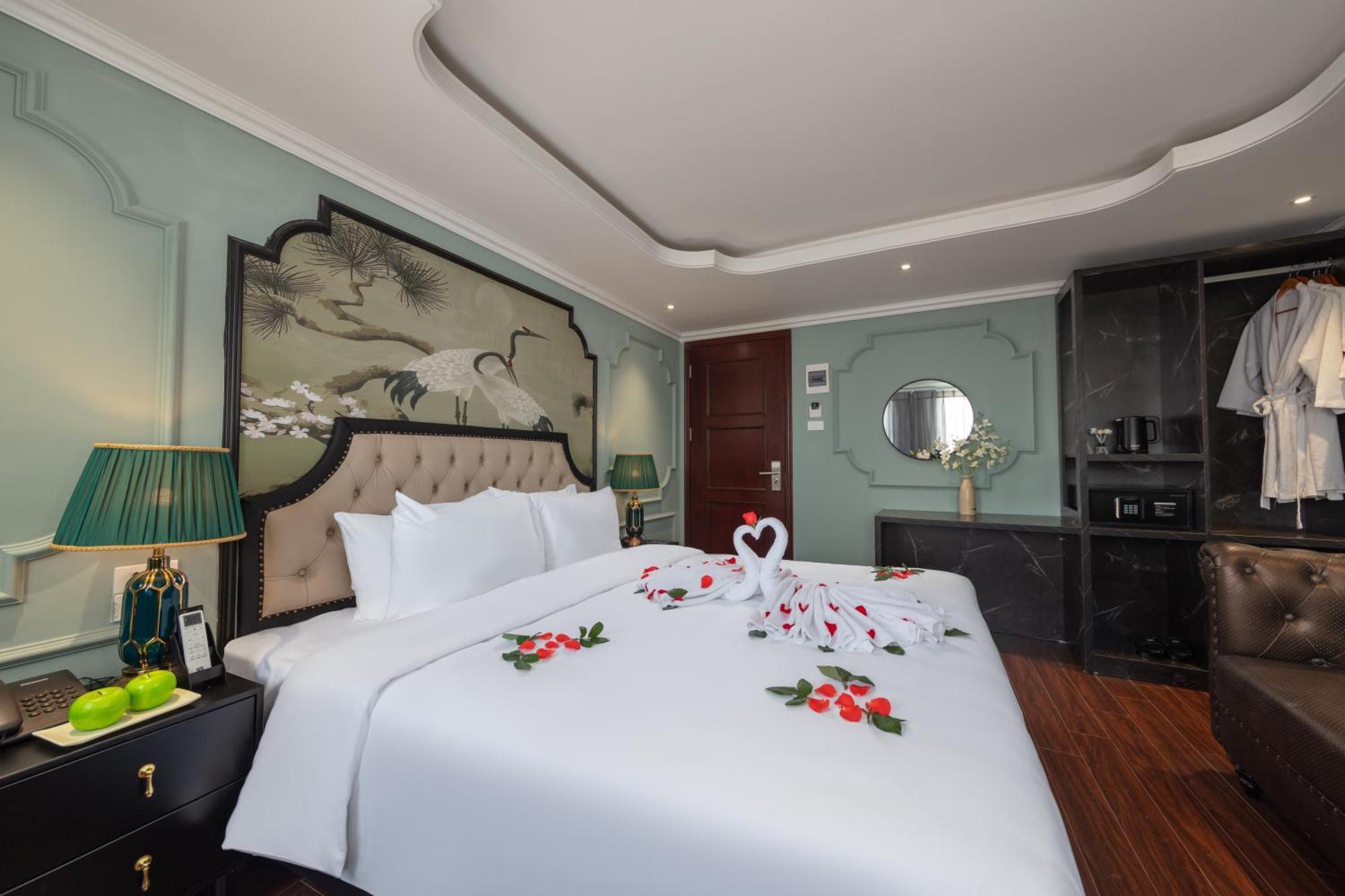 Madelise Grand Hotel Ханой Екстериор снимка